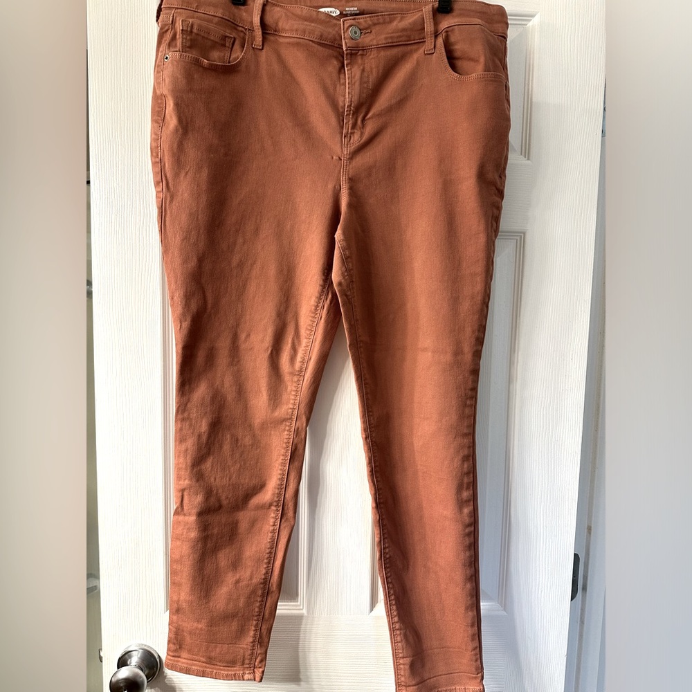 Old Navy Rockstar jeans sz 18